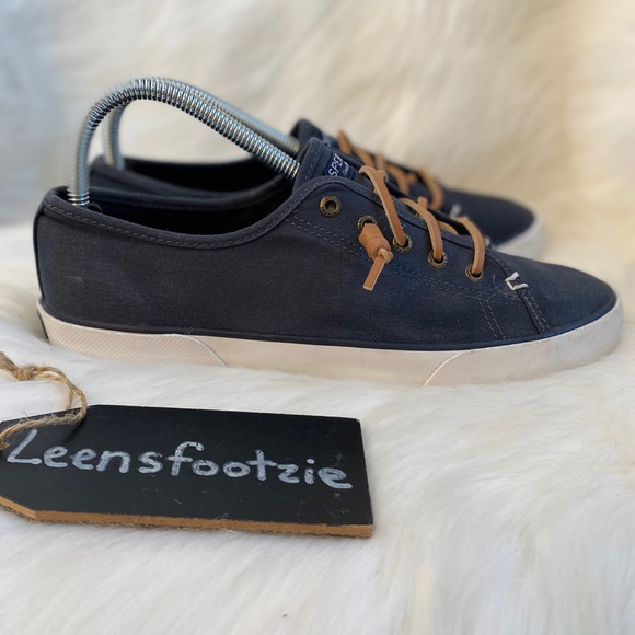 sperry top sider pier view